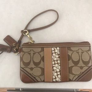 Coach wristlet -brown classic Cs